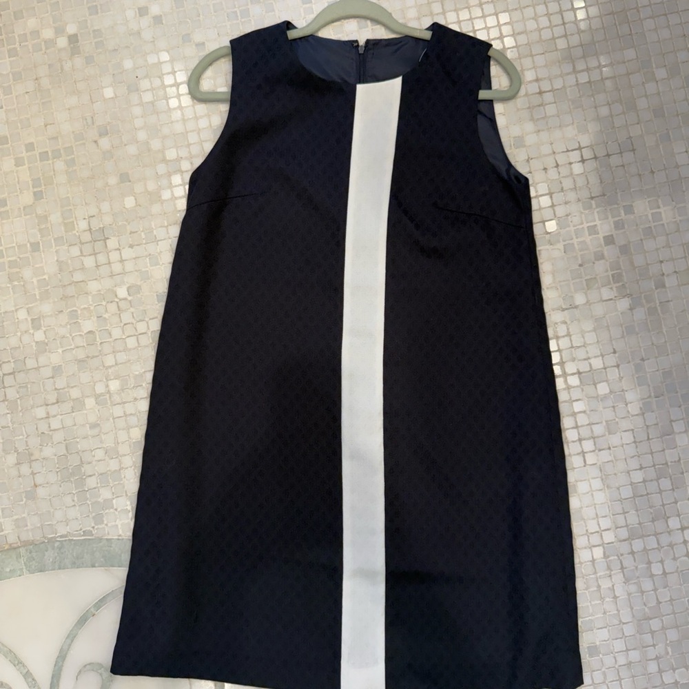GU Sleeveless Black Shift Dress with White Center Stripe